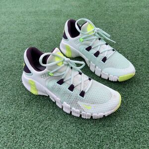 NIKE FREE METCON 4 - Women’s Running Shoes - SIZE 7.5